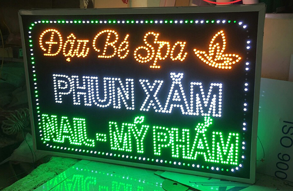 Làm Biển Điện Tử